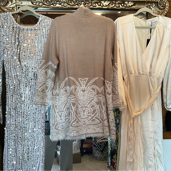 Gorgeous Stylish Oat & Cream - Picture 2 of 4